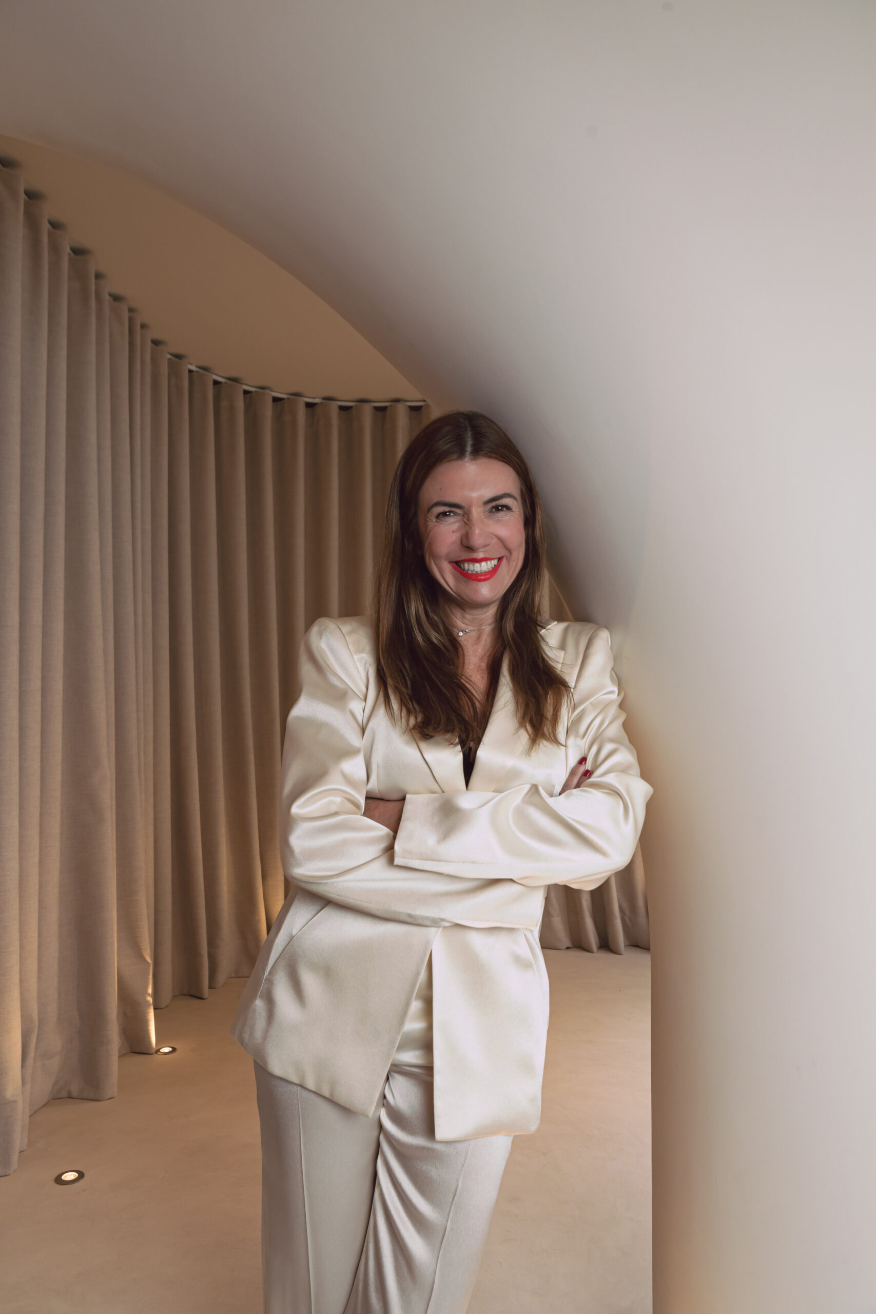 love-is-in-the-air-Madrid-boutique-bridal